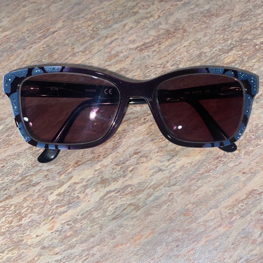Beautiful Guess Sunglasses